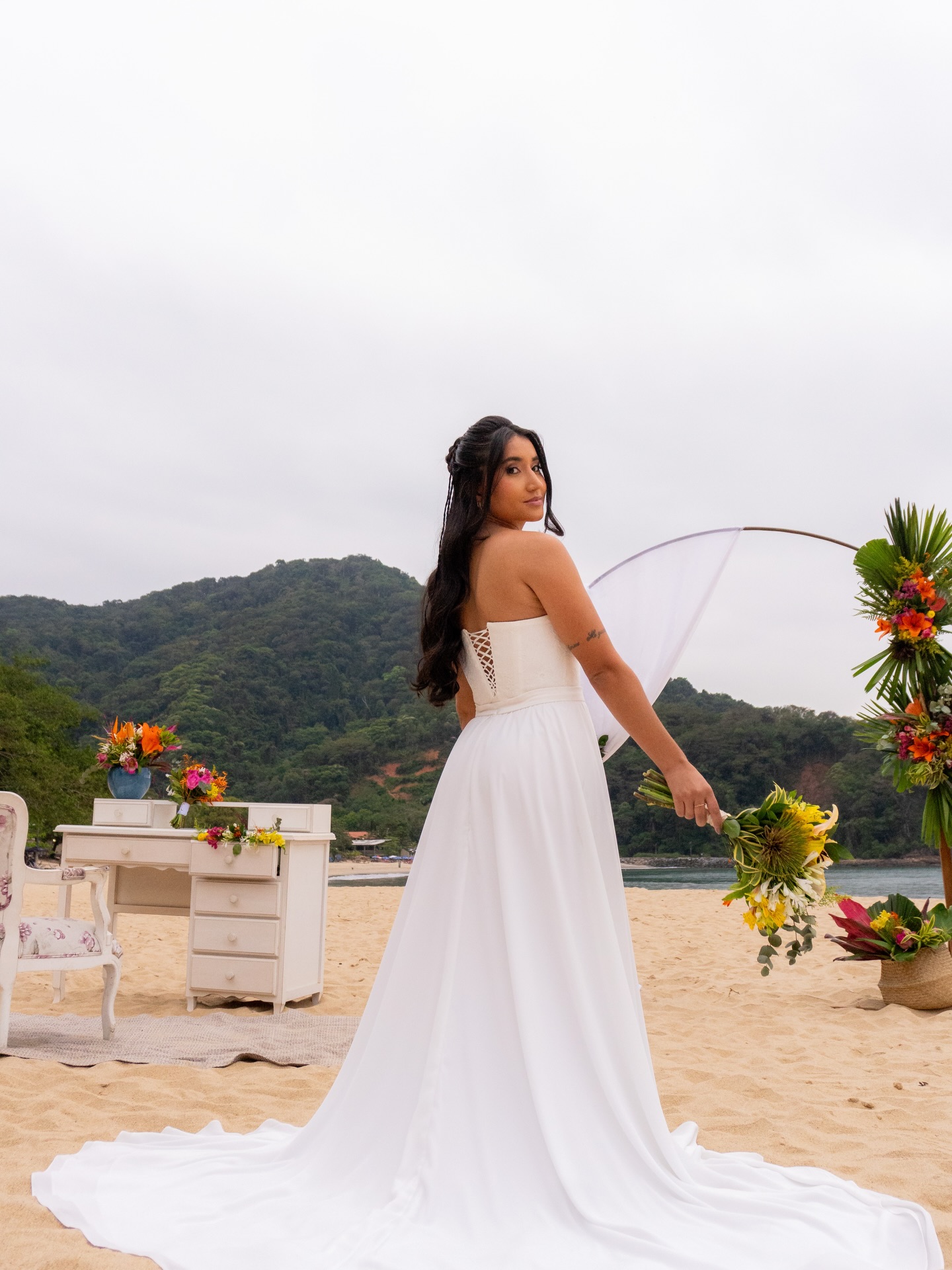 Noiva sorrindo — Gal Studio